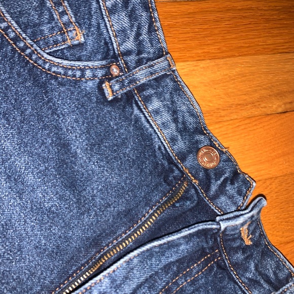 JEAN SHORTS - Picture 3 of 4